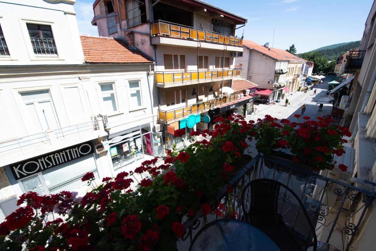 Stone Bridge Apartments Bitola Buitenkant foto